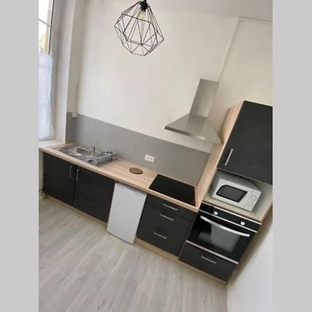 Le Contemporain Issoudun Exterior foto